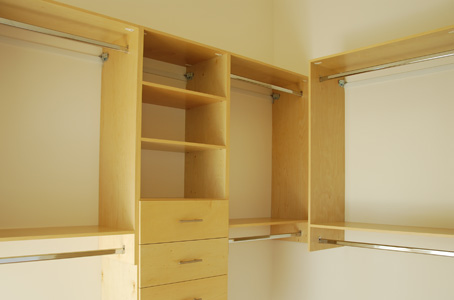 Deluxe Closet in Birch