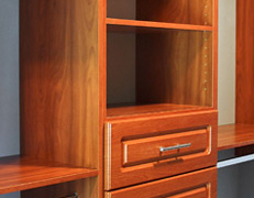 Deluxe Closet in Oiled Cherry