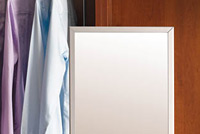 Pull-Out Mirror